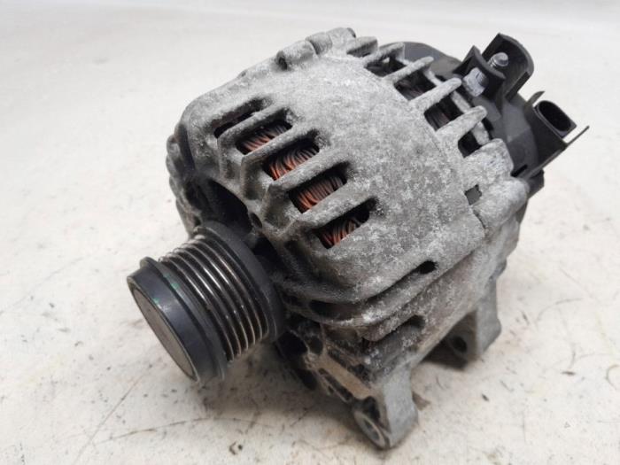 Gebruikte Dynamo Ford Mondeo IV Wagon 1.6 TDCi 16V Prijs € 42,00 Margeregeling aangeboden door Reclycar De Boer BV