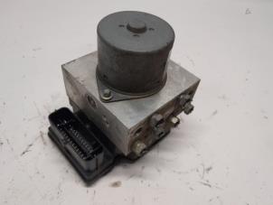 Gebruikte ABS Pomp Ford Mondeo IV Wagon 1.6 TDCi 16V Prijs € 52,50 Margeregeling aangeboden door Reclycar De Boer BV