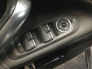 Gebruikte Raam schakelaar elektrisch Ford Mondeo IV Wagon 1.6 TDCi 16V Prijs € 26,25 Margeregeling aangeboden door Reclycar De Boer BV