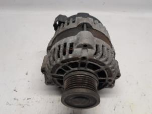 Gebruikte Dynamo Opel Astra J (PC6/PD6/PE6/PF6) 1.6 Turbo 16V Prijs € 36,75 Margeregeling aangeboden door Reclycar De Boer BV