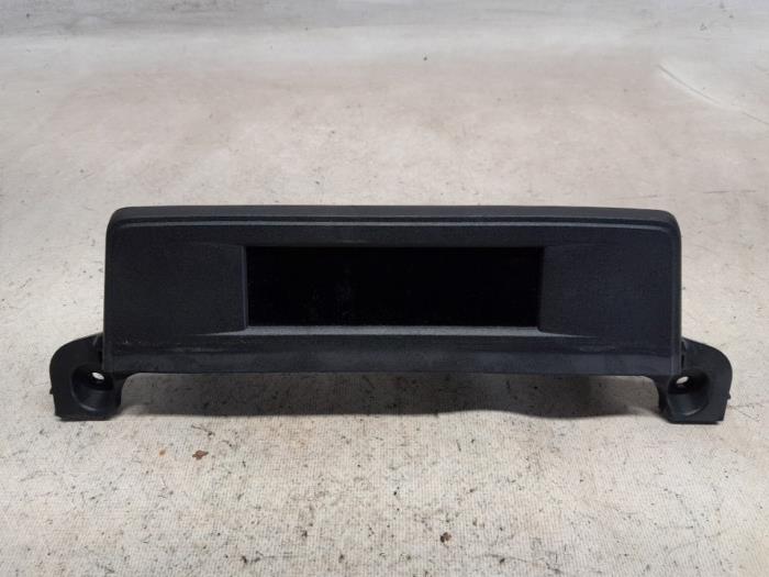 Gebruikte Display Interieur Peugeot 3008 II (M4/MC/MJ/MR) 1.2 12V e-THP PureTech 130 Prijs € 131,25 Margeregeling aangeboden door Reclycar De Boer BV