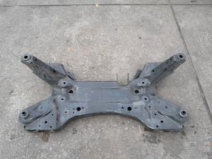 Gebruikte Subframe Renault Master III (ML) 2.3 dCi 16V Prijs € 157,50 Margeregeling aangeboden door Reclycar De Boer BV