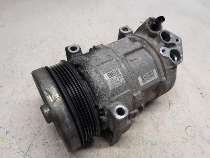 Gebruikte Pomp Airco Fiat Grande Punto (199) 1.4 Prijs € 78,75 Margeregeling aangeboden door Reclycar De Boer BV