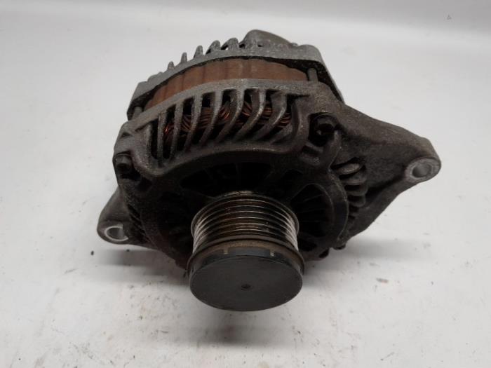 Gebruikte Dynamo Peugeot 4007 (VU/VV) 2.4 16V Prijs € 36,75 Margeregeling aangeboden door Reclycar De Boer BV