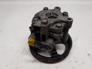 Gebruikte Servopomp Peugeot 4007 (VU/VV) 2.4 16V Prijs € 52,50 Margeregeling aangeboden door Reclycar De Boer BV