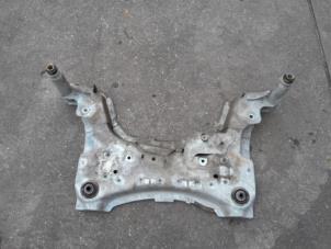 Gebruikte Subframe Renault Megane III CC (EZ) 1.5 dCi 110 Prijs € 52,50 Margeregeling aangeboden door Reclycar De Boer BV