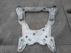 Gebruikte Subframe Renault Megane III CC (EZ) 1.5 dCi 110 Prijs € 78,75 Margeregeling aangeboden door Reclycar De Boer BV
