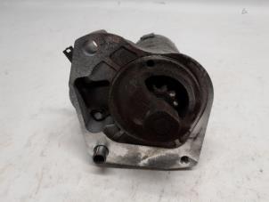 Gebruikte Startmotor Peugeot 208 I (CA/CC/CK/CL) 1.2 Vti 12V PureTech 82 Prijs € 31,50 Margeregeling aangeboden door Reclycar De Boer BV