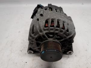 Gebruikte Alternator Peugeot 208 I (CA/CC/CK/CL) 1.2 Vti 12V PureTech 82 Prijs € 36,75 Margeregeling aangeboden door Reclycar De Boer BV