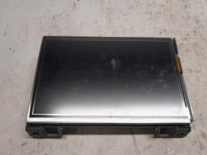 Gebruikte Display Multi Media regelunit Peugeot 208 I (CA/CC/CK/CL) 1.2 Vti 12V PureTech 82 Prijs € 157,50 Margeregeling aangeboden door Reclycar De Boer BV