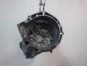 Gebruikte Versnellingsbak Ford Fiesta 6 (JA8) 1.0 Ti-VCT 12V 65 Prijs € 420,00 Margeregeling aangeboden door Reclycar De Boer BV