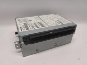 Gebruikte Radio CD Speler Volvo V70 (BW) 2.0 D4 16V Prijs € 157,50 Margeregeling aangeboden door Reclycar De Boer BV