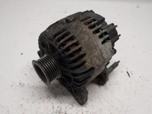 Gebruikte Dynamo Volkswagen Golf Plus (5M1/1KP) 1.6 FSI 16V Prijs € 36,75 Margeregeling aangeboden door Reclycar De Boer BV