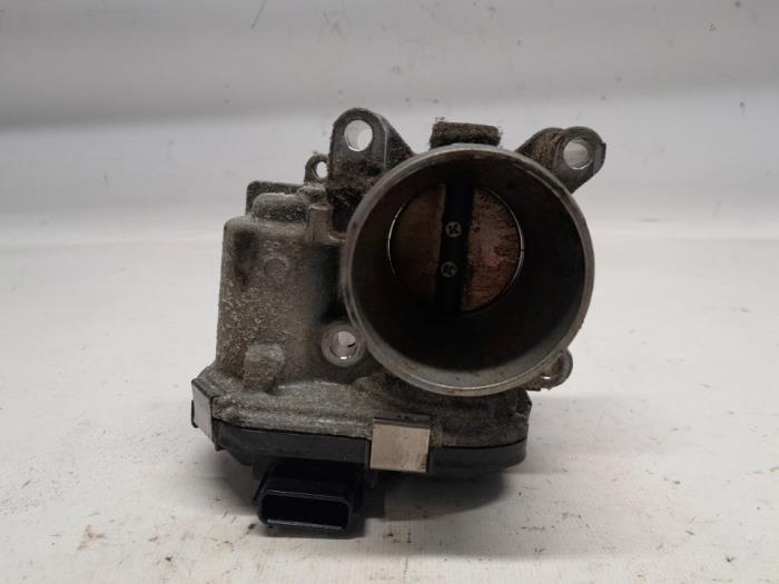 Gebruikte Gasklephuis Renault Twingo III (AH) 1.0 SCe 75 12V Prijs € 52,50 Margeregeling aangeboden door Reclycar De Boer BV