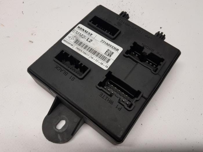 Gebruikte Bodycontrol Module Dacia Duster (SR) 1.6 16V Prijs € 84,00 Margeregeling aangeboden door Reclycar De Boer BV