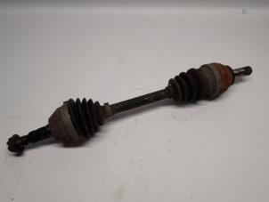 Gebruikte Steekas links-voor Opel Astra H Twin Top (L67) 1.6 16V Prijs € 36,75 Margeregeling aangeboden door Reclycar De Boer BV