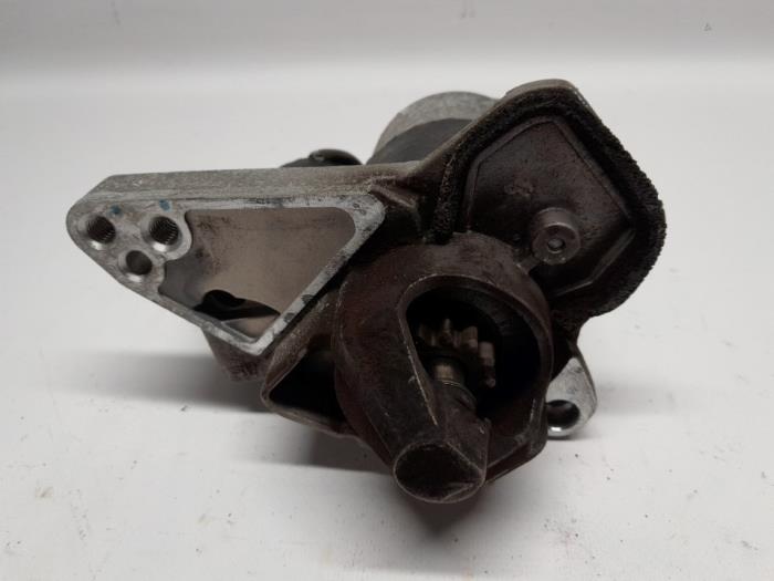 Gebruikte Startmotor Renault Captur I (2R) 0.9 Energy TCE 12V Prijs € 31,50 Margeregeling aangeboden door Reclycar De Boer BV