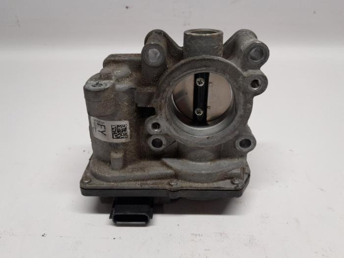 Gebruikte Gasklephuis Renault Captur I (2R) 0.9 Energy TCE 12V Prijs € 36,75 Margeregeling aangeboden door Reclycar De Boer BV