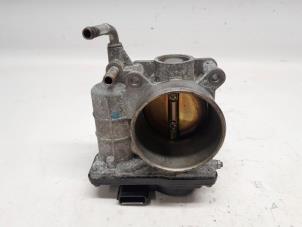 Gebruikte Gasklephuis Renault Laguna III Estate (KT) 2.0 16V Prijs € 36,75 Margeregeling aangeboden door Reclycar De Boer BV