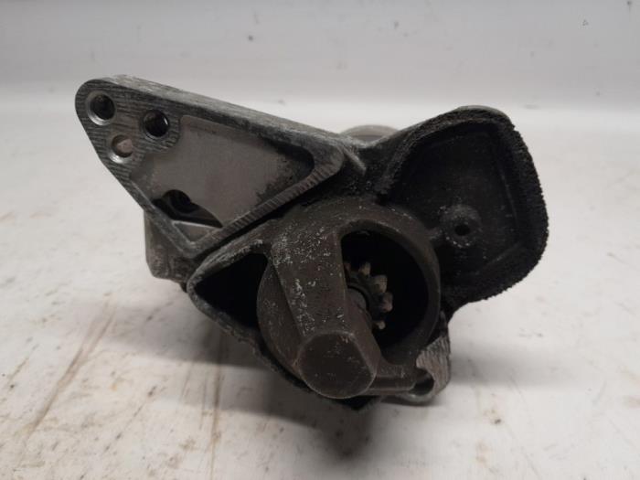 Gebruikte Startmotor Renault Megane III Grandtour (KZ) 1.2 16V TCE 115 Prijs € 26,25 Margeregeling aangeboden door Reclycar De Boer BV