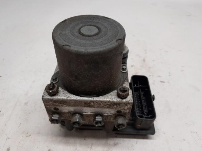 Gebruikte ABS Pomp Citroen Jumpy (G9) 2.0 HDiF 16V 125 Prijs € 43,05 Margeregeling aangeboden door Reclycar De Boer BV