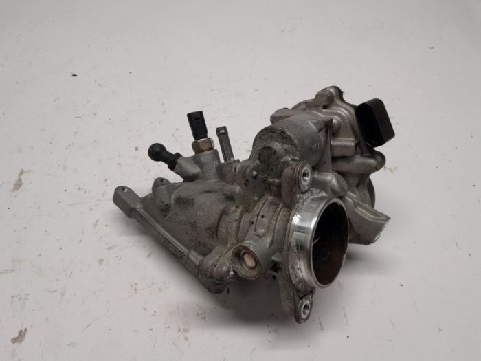 Gebruikte EGR Klep Volkswagen Passat Variant (3G5) 2.0 TDI 16V 150 Prijs € 47,25 Margeregeling aangeboden door Reclycar De Boer BV