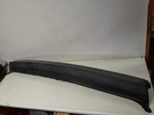 Gebruikte Bumperdeel midden-achter Renault Master III (ML) 2.3 dCi 16V Prijs € 78,75 Margeregeling aangeboden door Reclycar De Boer BV