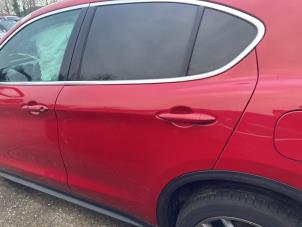 Gebruikte Deur 4Deurs links-achter Alfa Romeo Stelvio (949) 2.0 T 16V Q4 Prijs € 525,00 Margeregeling aangeboden door Reclycar De Boer BV