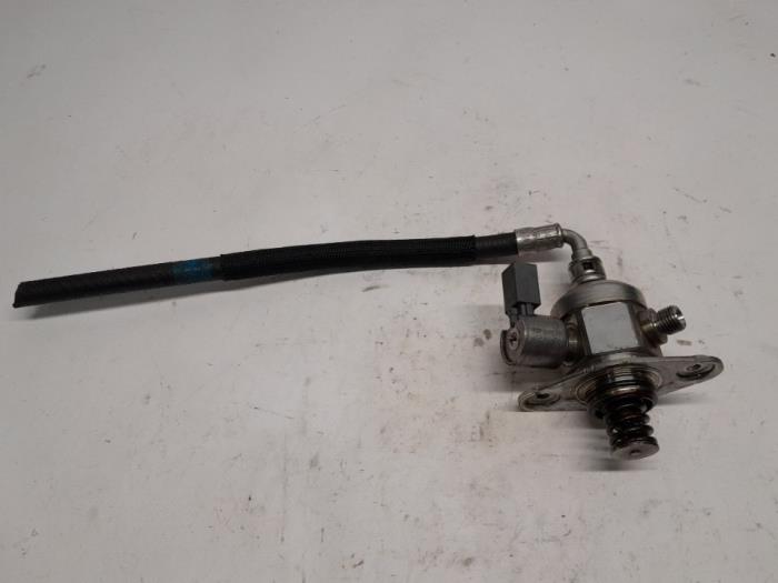 Gebruikte Hogedrukpomp BMW 1 serie (F20) 116i 1.6 16V Prijs € 262,50 Margeregeling aangeboden door Reclycar De Boer BV