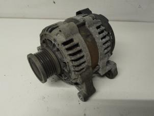 Gebruikte Dynamo Opel Astra J Sports Tourer (PD8/PE8/PF8) 1.4 16V ecoFLEX Prijs € 36,75 Margeregeling aangeboden door Reclycar De Boer BV