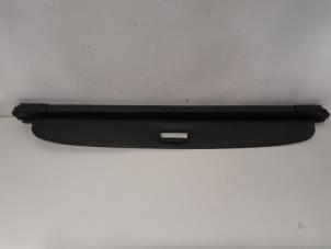 Gebruikte Rolhoes Bagageruimte Opel Astra J Sports Tourer (PD8/PE8/PF8) 1.4 16V ecoFLEX Prijs op aanvraag aangeboden door Reclycar De Boer BV