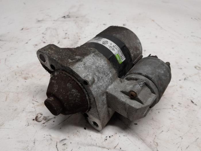 Gebruikte Startmotor Renault Clio III (BR/CR) 1.2 16V 75 Prijs € 26,25 Margeregeling aangeboden door Reclycar De Boer BV