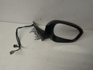 Gebruikte Spiegel Buiten rechts Renault Megane E-Tech (RCB) 60 kWh Prijs op aanvraag aangeboden door Reclycar De Boer BV