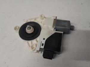 Gebruikte Motor electrisch raam Alfa Romeo Giulia (952) 2.2d 150 16V Prijs op aanvraag aangeboden door Reclycar De Boer BV