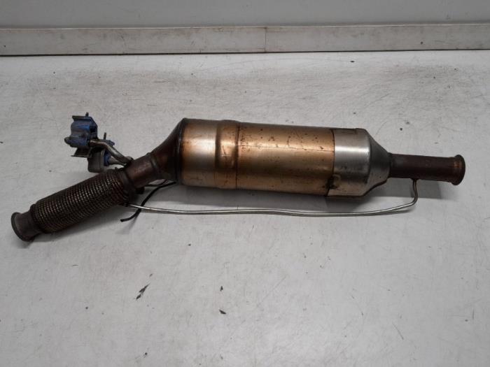 Gebruikte Roetfilter Peugeot 3008 I (0U/HU) 2.0 HDiF 16V GT Prijs € 367,50 Margeregeling aangeboden door Reclycar De Boer BV