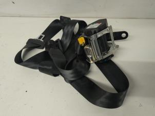 Gebruikte Veiligheidsgordel links-achter Ford Kuga III (DFK) 2.5 FHEV 16V Prijs op aanvraag aangeboden door Reclycar De Boer BV