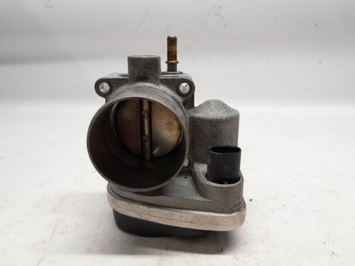 Gebruikte Gasklephuis Renault Megane II (BM/CM) 1.6 16V Prijs € 52,50 Margeregeling aangeboden door Reclycar De Boer BV