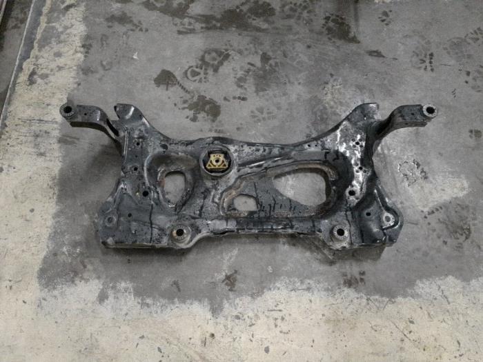 Gebruikte Subframe Skoda Octavia Combi (5EAC) 1.6 TDI 16V Prijs € 131,25 Margeregeling aangeboden door Reclycar De Boer BV