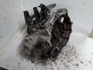 Gebruikte Versnellingsbak Volkswagen Polo IV (9N1/2/3) 1.2 Prijs € 262,50 Margeregeling aangeboden door Reclycar De Boer BV