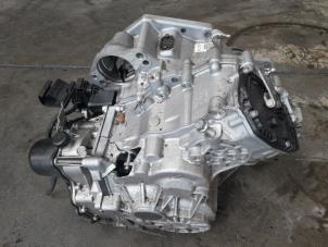 Gebruikte Automaatbak Skoda Octavia Combi (NXAC) 2.0 TDI GreenTec 16V Prijs € 525,00 Margeregeling aangeboden door Reclycar De Boer BV