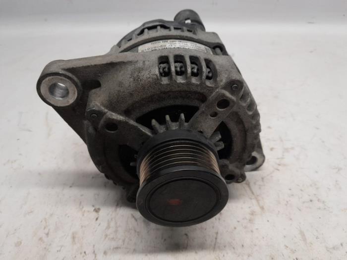 Dynamo van een Alfa Romeo Giulia (952) 2.2d 150 16V 2017