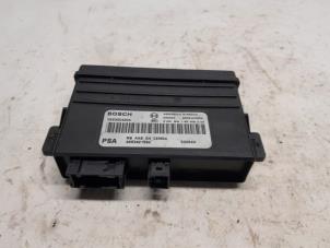 Gebruikte PDC Module Peugeot 308 CC (4B) 2.0 HDiF 16V Prijs € 26,25 Margeregeling aangeboden door Reclycar De Boer BV