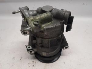 Gebruikte Aircopomp Peugeot 308 (4A/C) 1.6 VTI 16V Prijs € 157,50 Margeregeling aangeboden door Reclycar De Boer BV