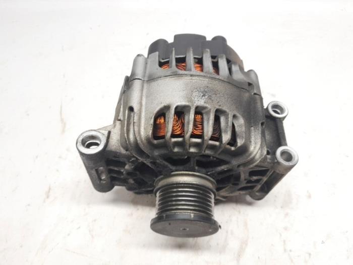 Gebruikte Dynamo Peugeot 308 (4A/C) 1.6 VTI 16V Prijs € 47,25 Margeregeling aangeboden door Reclycar De Boer BV
