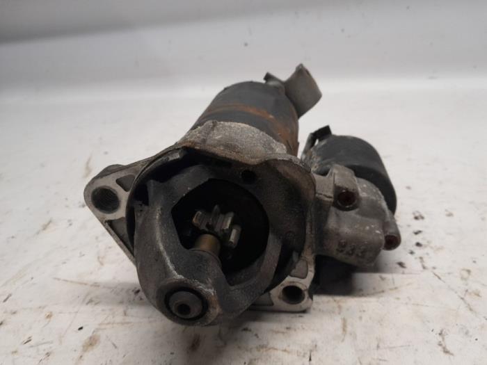 Gebruikte Startmotor Volkswagen Passat (3B3) 2.0 Prijs € 26,25 Margeregeling aangeboden door Reclycar De Boer BV