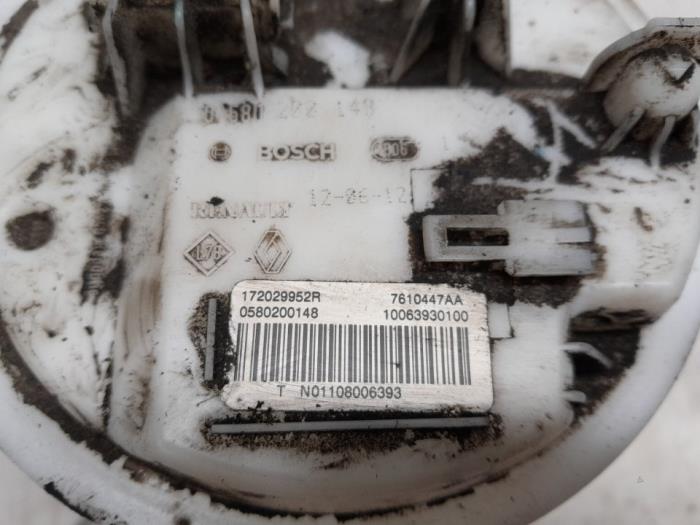 Brandstofpomp Elektrisch van een Renault Megane III Grandtour (KZ) 1.2 16V TCE 115 2012