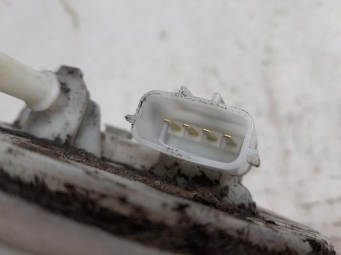 Brandstofpomp Elektrisch van een Renault Megane III Grandtour (KZ) 1.2 16V TCE 115 2012