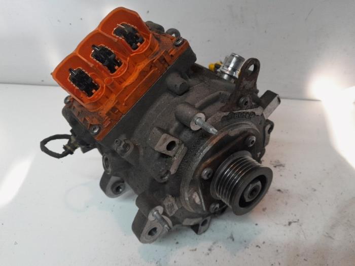Gebruikte Dynamo Peugeot 3008 I (0U/HU) 2.0 HDiF 16V GT Prijs € 1.050,00 Margeregeling aangeboden door Reclycar De Boer BV