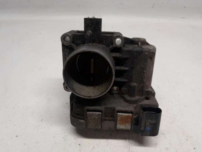 Gebruikte Gasklephuis Fiat 500 (312) 1.2 Prijs € 26,25 Margeregeling aangeboden door Reclycar De Boer BV