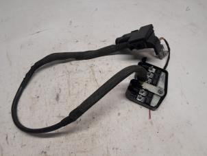 Gebruikte Zekeringkast Skoda Octavia Combi (NXAC) 2.0 TDI GreenTec 16V Prijs € 52,50 Margeregeling aangeboden door Reclycar De Boer BV